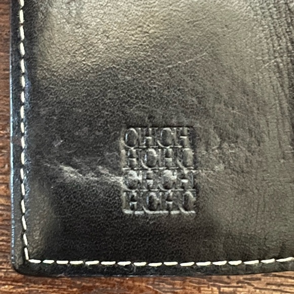 Carolina Herrera Key Holder - Picture 5 of 6